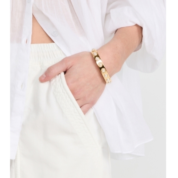 New Lele Sadoughi Bubble Hinged Gold Pearl Cuff Bracelet NWT - Picture 2 of 5